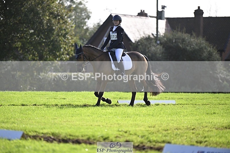 241025-120041-06983 - 373-Isabelle.Thwaite-BEACH.LADY