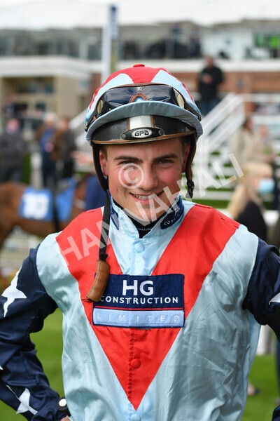 yr22052021r7-4 - Race 7 5.25pm Hudson Quarter York Palace Capital Stakes - Gentleman Amateur Riders Race