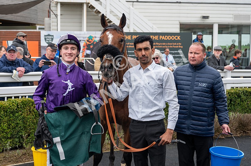 090425-Race 4-Monsieur Fudge-0538 - Race 4