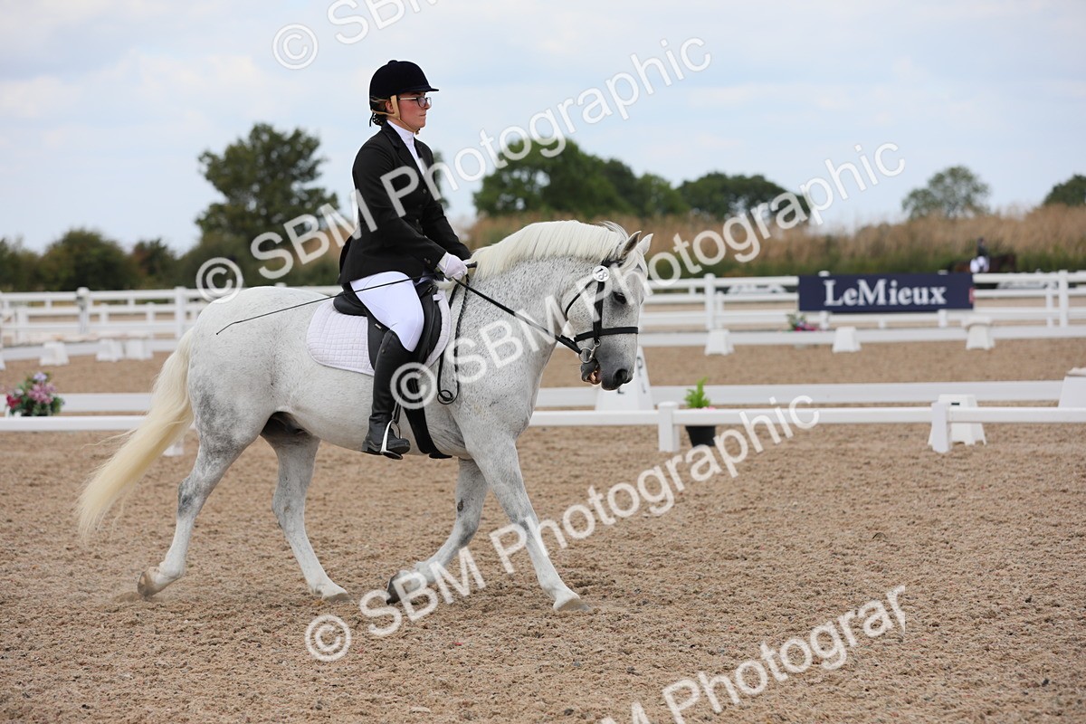 SBM_05658 - Class 32 Novice 1