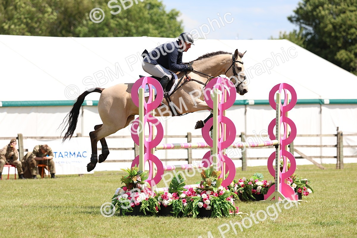 SBM_15609 - Class 207 - Senior 1.15m Open