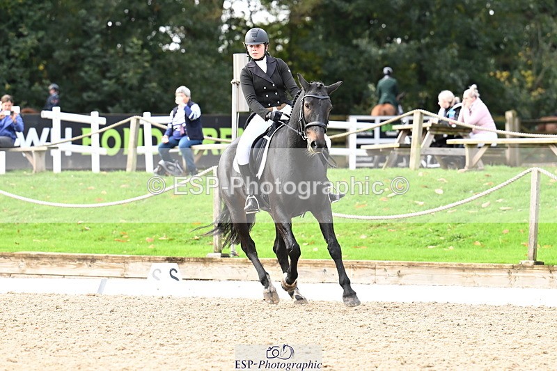 251023A-111940-01702 - B-136-Sophie.Jackson