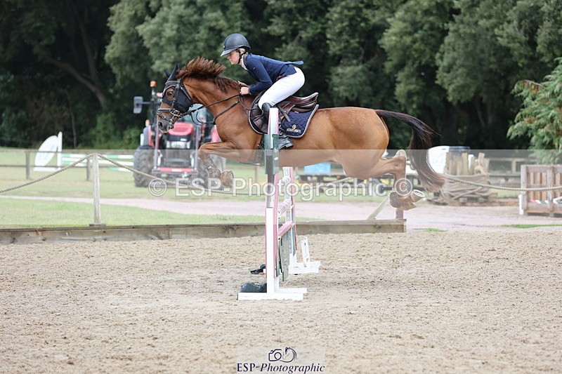 250831A-133824-10337 - Cls 42 Snr 1m Grand Prix