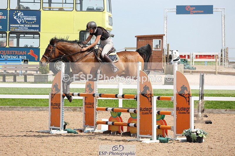 240510A-142123-07599 - Cls 17 1.05m National Am Quali