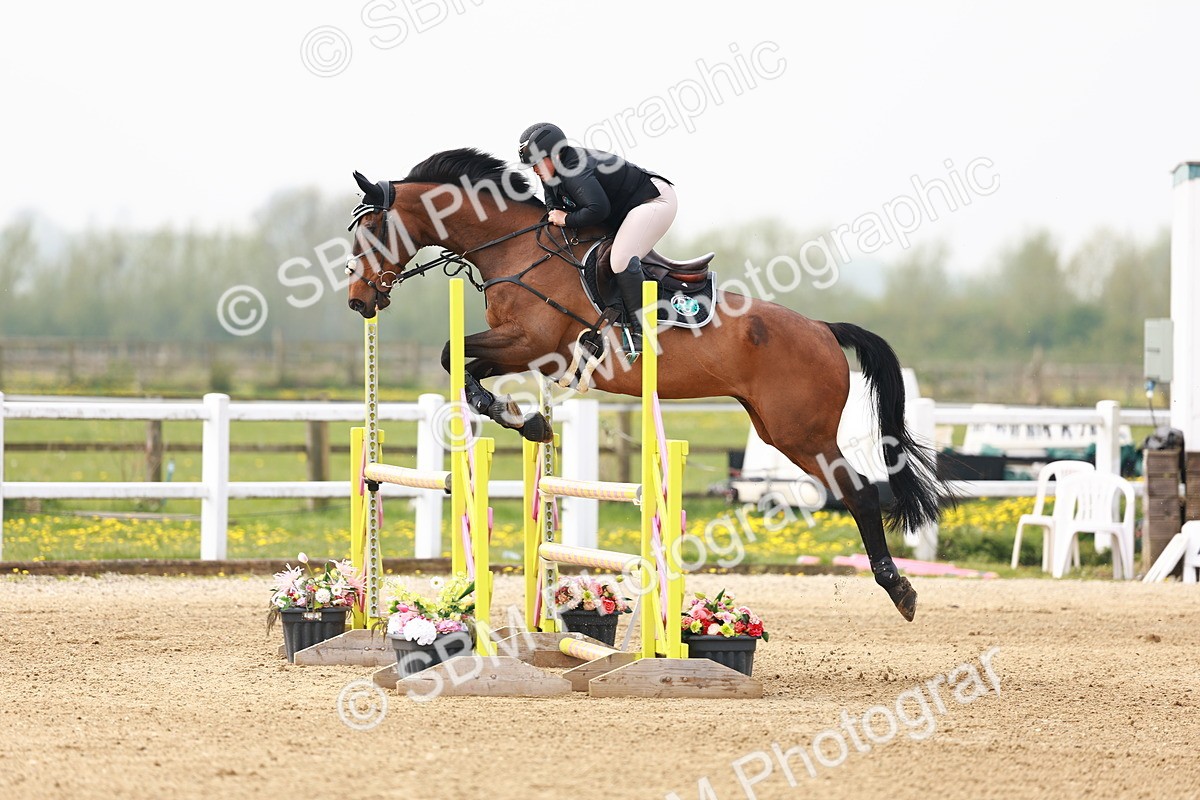  - Class 17 - Senior 1.05m