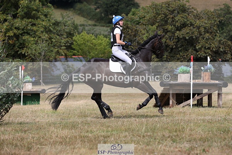 250802A-145948-05190 - F-266-Lorna.Peaster-CASTLE.HOWARD.SPRITE