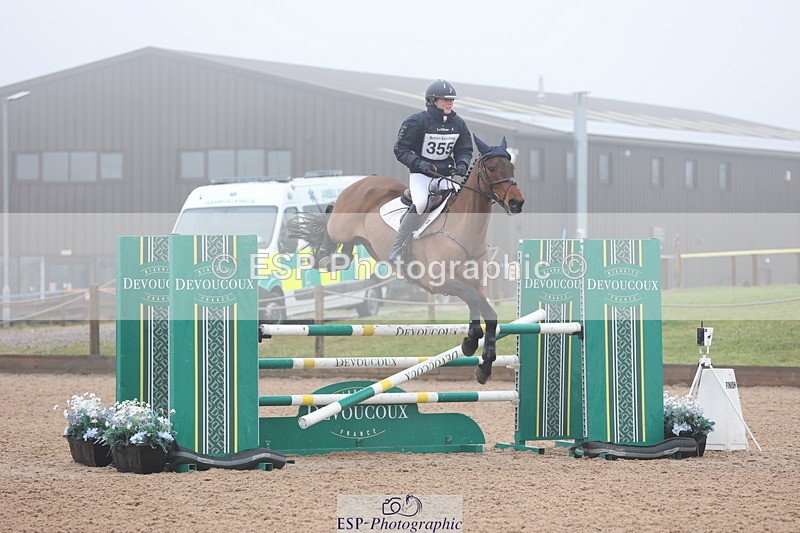 250418-154053-06248 - 355-Xanthe.Baylis-MONBEG.BY.MAGIC