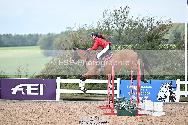 241004A-123154-01878 - Fri 09 95cm Amateur Quals