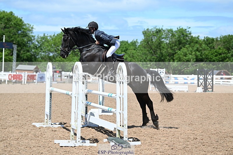 240609A-133244-05757 - Cls 25 Pony Newcomers and 1m Open