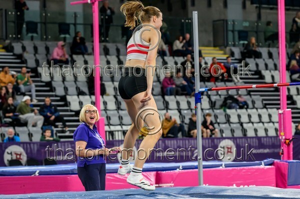 SenInd26-910454 - Field Female Set Two