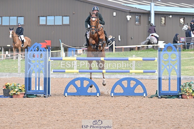 240418A-111439-02503 - Cls 5, 2 Star Medium Tour 1.35m