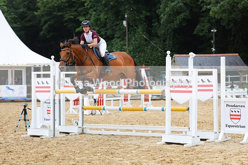 3E7A6421 - Class 8: Senior Newcomers/1.10m open