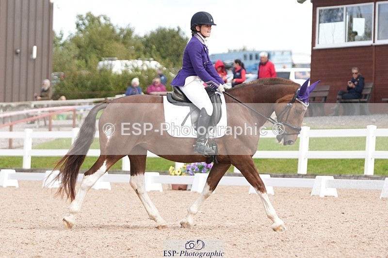 250906-132036-03596 - 017-Natalie.RosewarnePenpont.Fancy.That