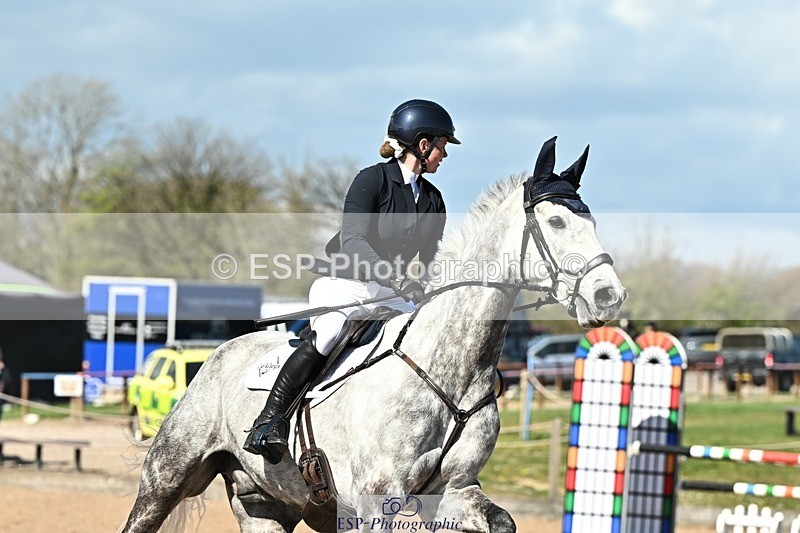 250416-153436-01796 - Cls 6 Foxhunter and 1.20m