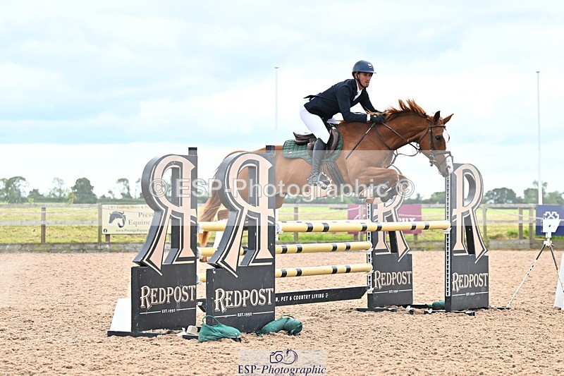 240608A-123245-02300 - Cls 4 Snr Newcomers and 1.10m Open