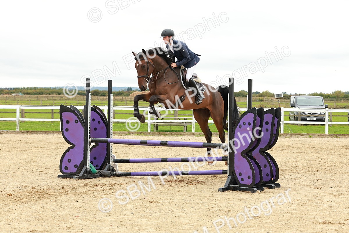 1I0A7009 - Class 2 - Senior British Novice