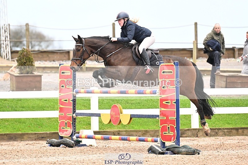 251206-134418-01169 - Cls 13 Snr Foxhunter and 1.20m