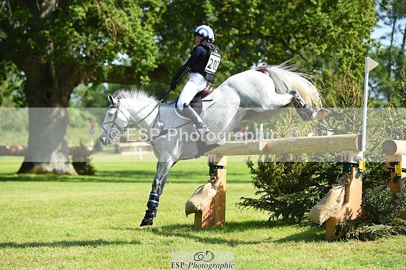 230527-094546-08413 - 203-DHI_CHILLI_START-Sophie_Hodgson-XC