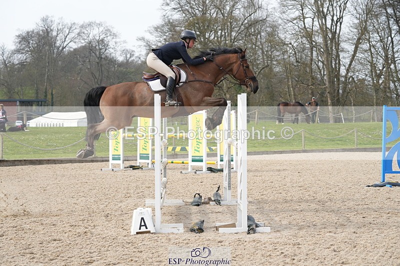 260322A-141742-01956 - 13 Foxhunter 1m 20 Open