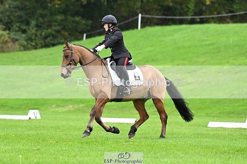 241024-123317-03434 - 516-L.Bdr.Ellie.Mitchell-MICRON.JOY