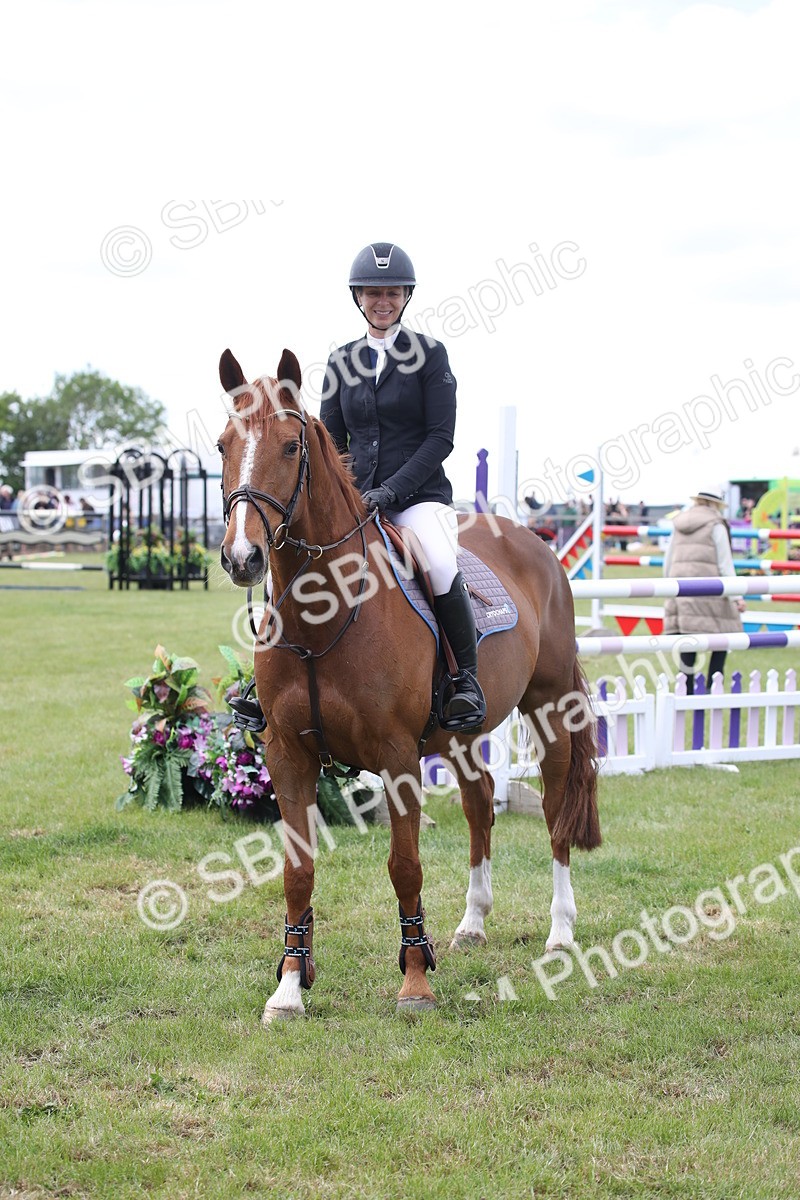 SBM_17552 - Class 208 - Senior Foxhunter 1.20m Open