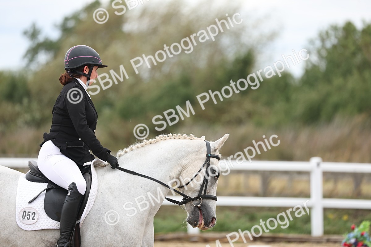SBM_003714 - Class 8 - Novice 3 Champs