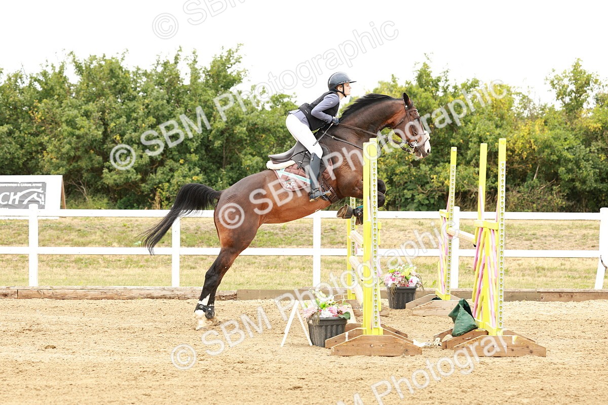 SBM_016680 - Class 20 - Senior Newcomers - 1.10m