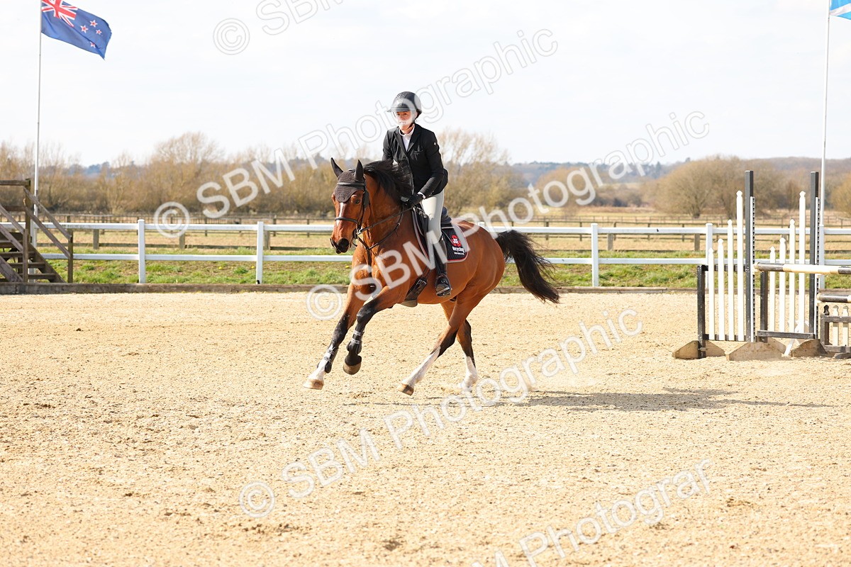SBM_001507 - Class 4 - Senior Newcomers - 1.10m