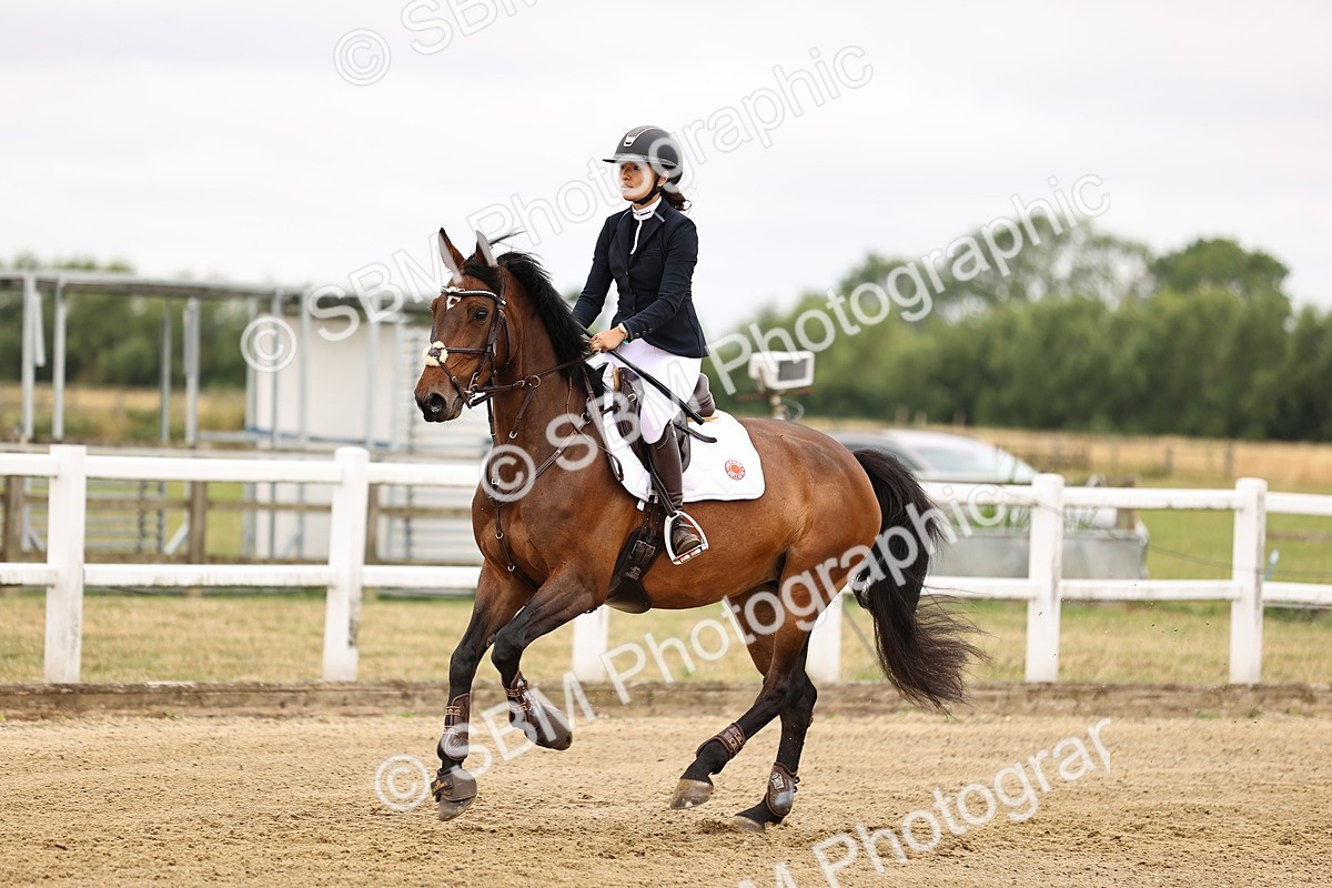 SBM_024436 - Class 8 - Clear Round
