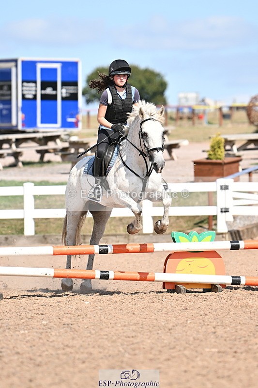 250821B-153319-00570 - Group B - Danielle