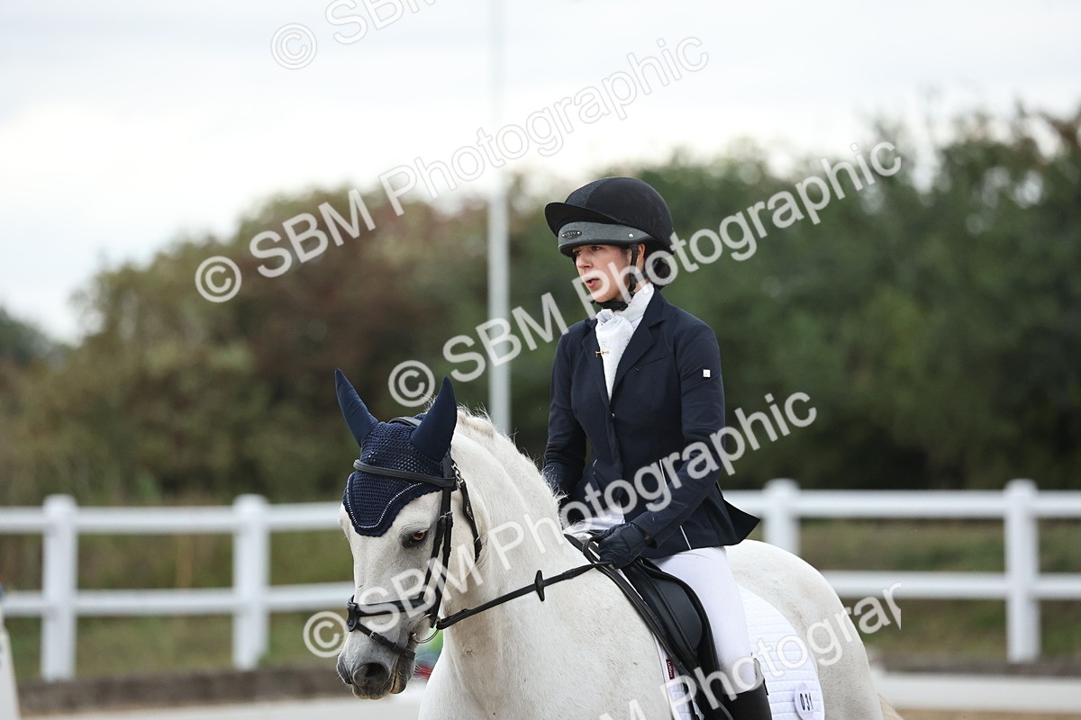 SBM_004242 - Class 8 - Novice 3 Champs
