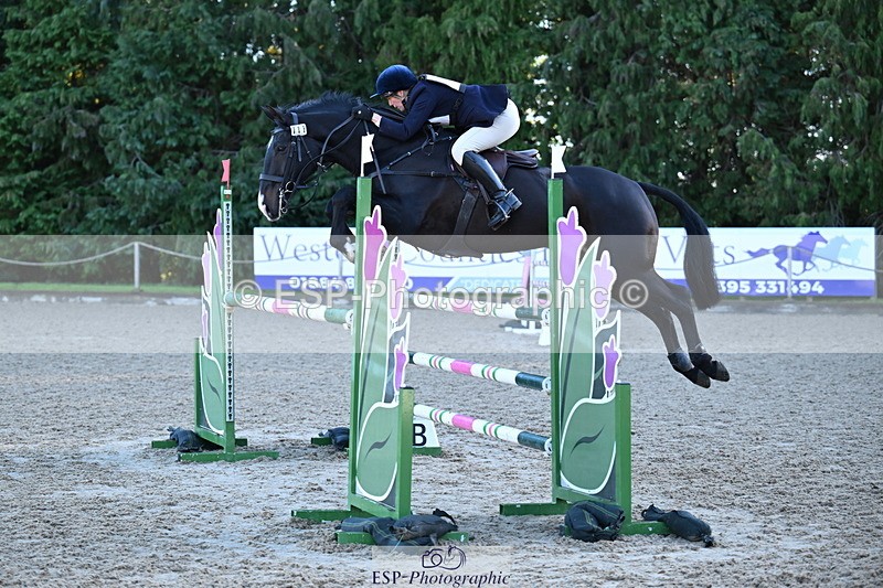 251024A-094858-06238 - B-111-Polly.Walker