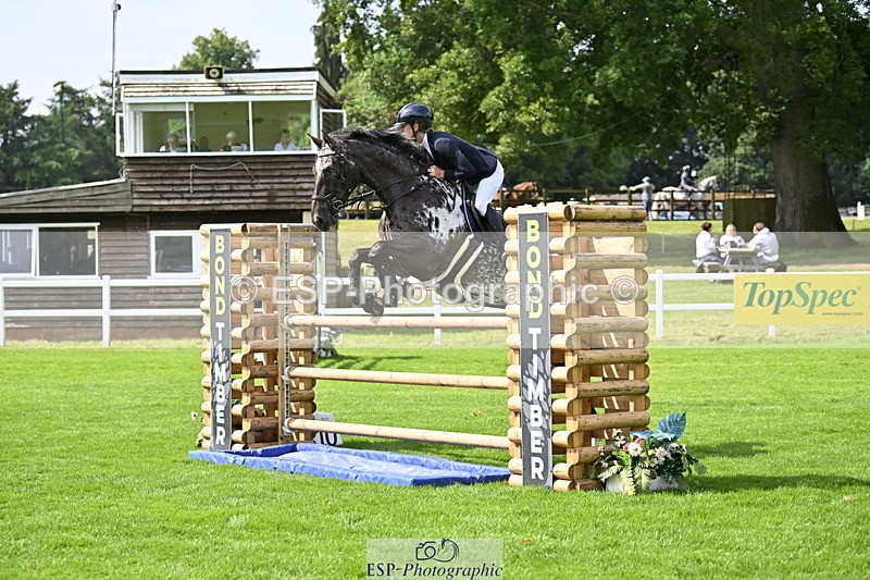 250613A-102342-00420 - Cls 1 Snr Newcomers and 1.10m Open