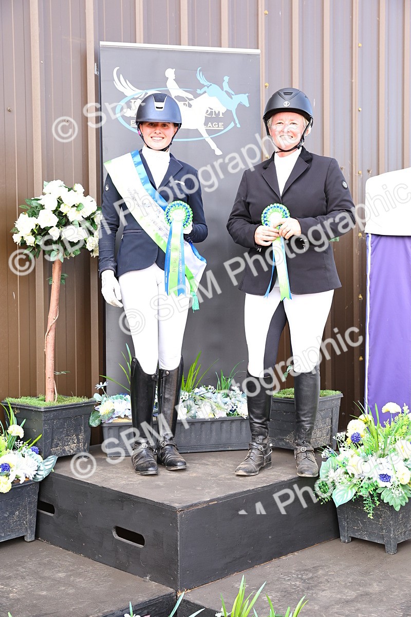 SBM_000944 - Presentations - cart