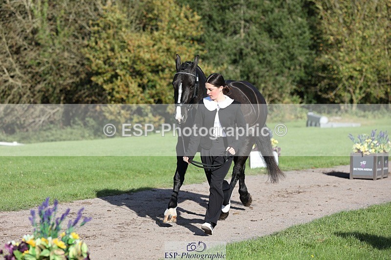 241027-095950-15627 - 452-Eleanor.Blewitt-CARRY.ON.PRINCESS