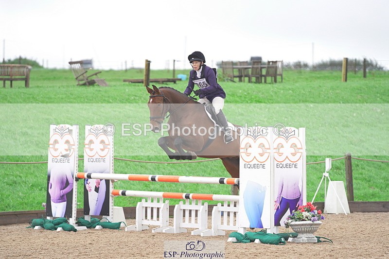 230924A-110938-04527 - 100 SJ 11.00 to 12.00