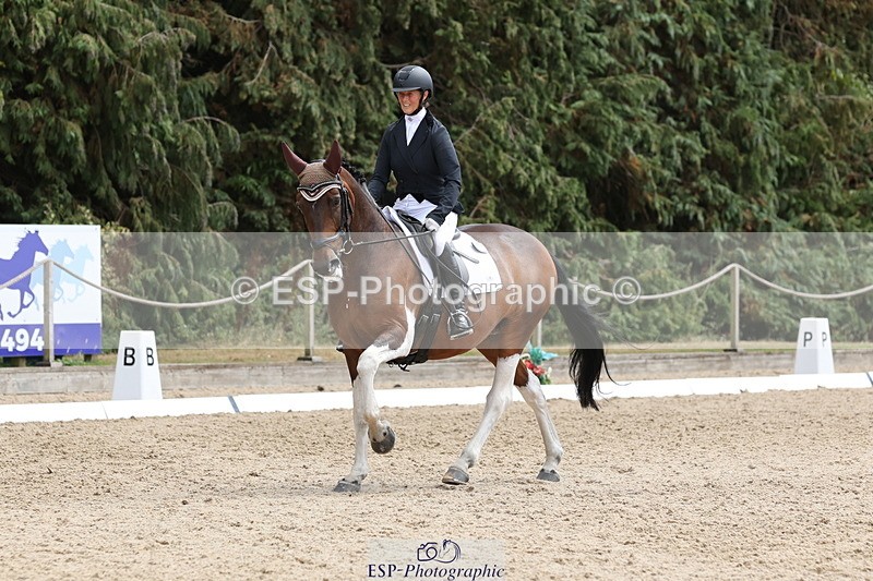 250809A-141847-03955 - 122-Lorraine.MorrisLissyegan.coloured.lady