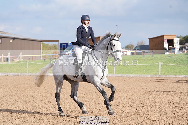 241005A-100104-04380 - SAT Cls 8 Snr British Novice & 90cm Open