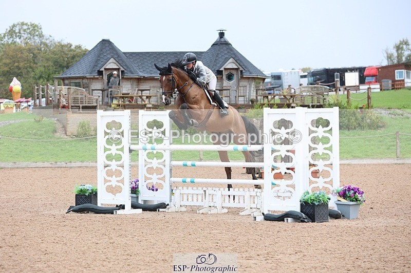250911-124131-01525 - Cls 3 Snr Foxhunter