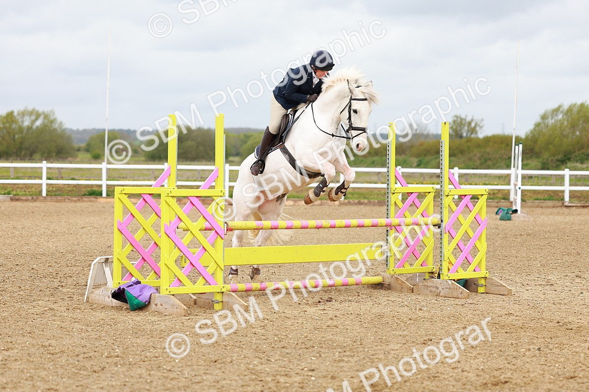 SBM_001919 - class 8 - Senior British Novice - 90cm