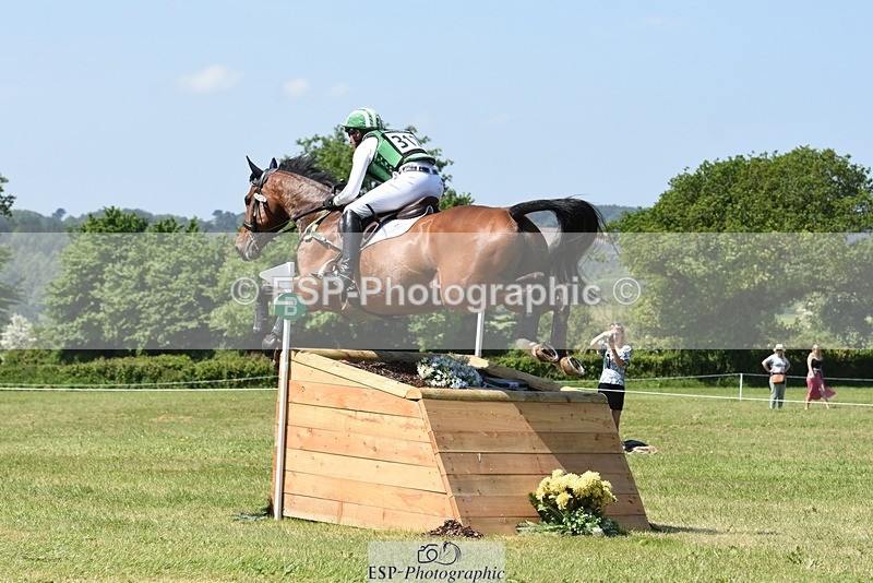 230527-113636-09357 - 312-J'ADORE_SALSA-Michael_Owen-XC