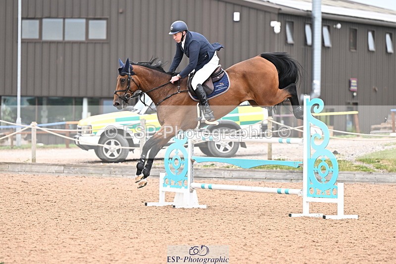 240828A-163309-01378 - Cls 5 Snr Foxhunter and 1.20m Open