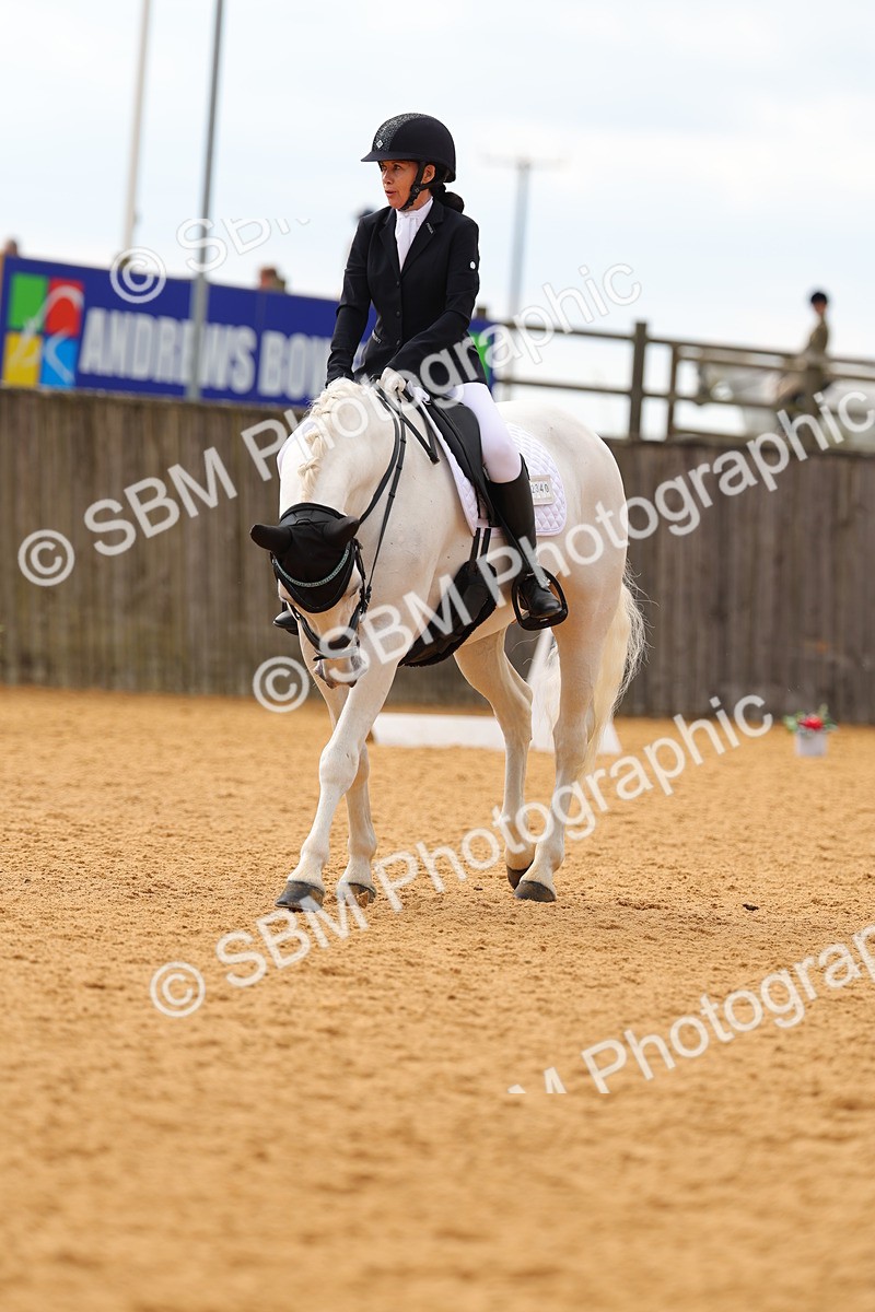 SBM_47340 - D6 - Small Tour Championship - Intro C