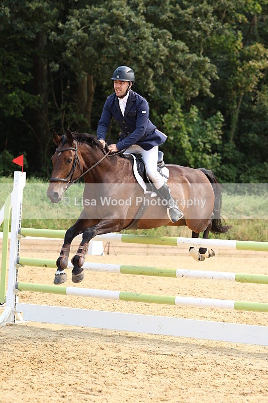 3E7A2702 - Class 9: Senior 1.15m Open