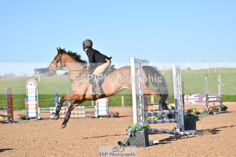 250401-171113-00302 - 70cm classes