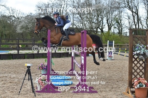 BPP_3941 - CLASS 4 Senior Newcomers/ 1.10m Open