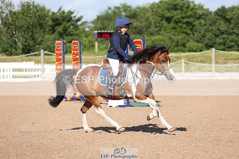 240714A-090710-01491 - Cls 1&2 128cm 10yrs & 70cm Open