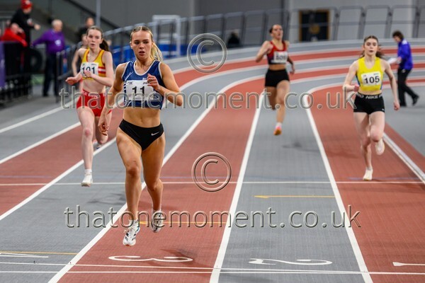 AgeInd25SUN-913336 - Track Female Set One