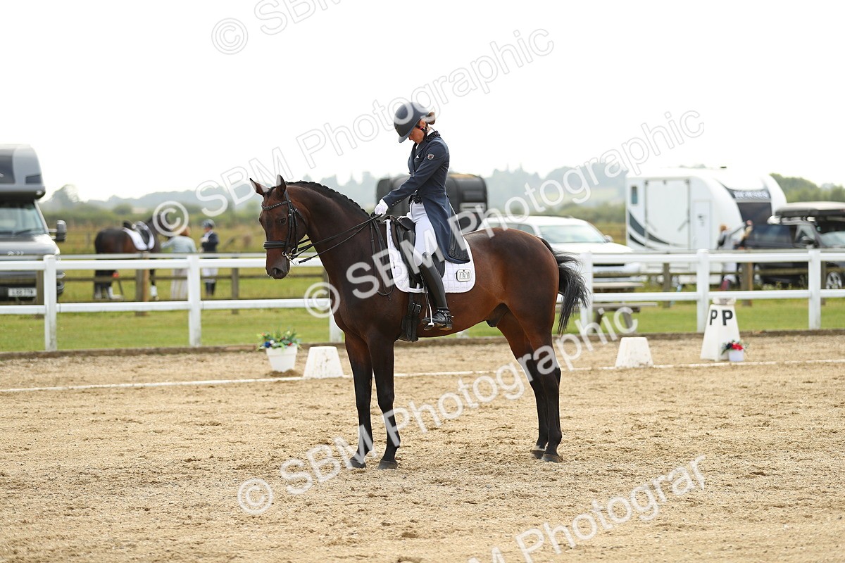 SBM_018349 - Class 11 - INT IN 15.40-16.12