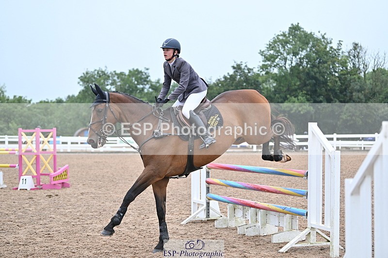 240907A-113538-01172 - Cls 8 1.05m Amateur Qualifier